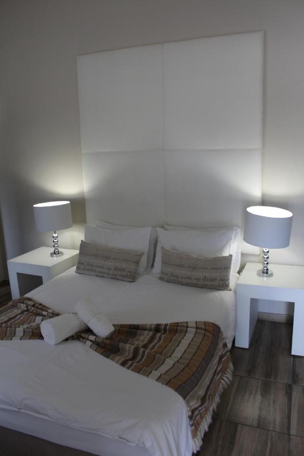 Maritz Country Lodge Keetmanshoop Buitenkant foto