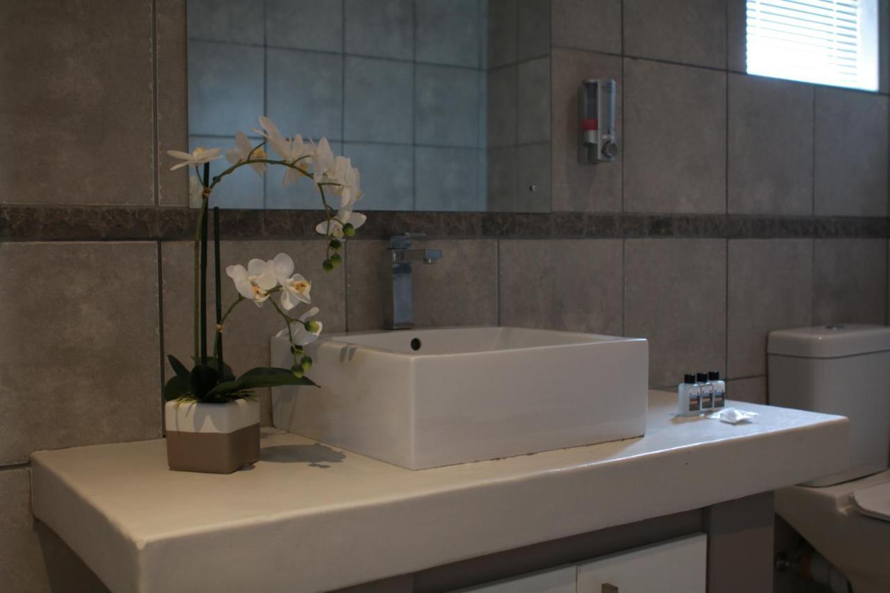 Maritz Country Lodge Keetmanshoop Buitenkant foto