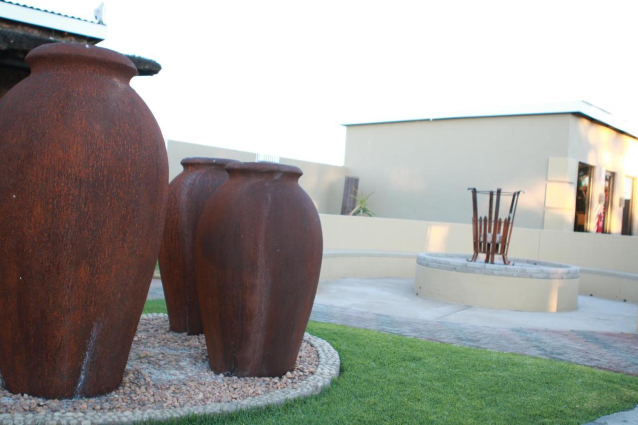 Maritz Country Lodge Keetmanshoop Buitenkant foto